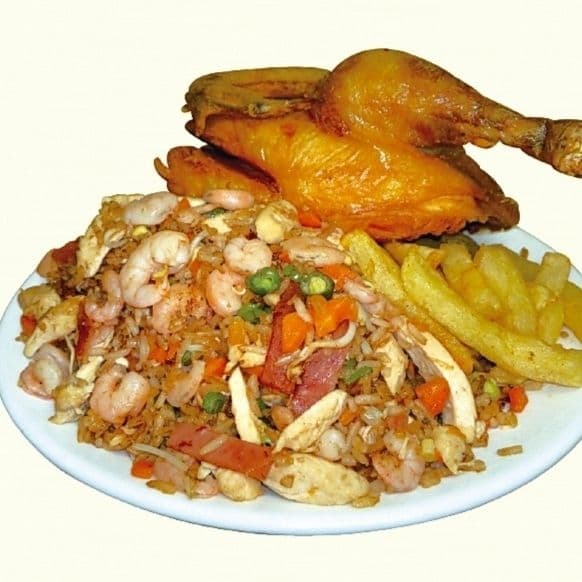 Pollo Frito con Arroz Familiar 2900 G