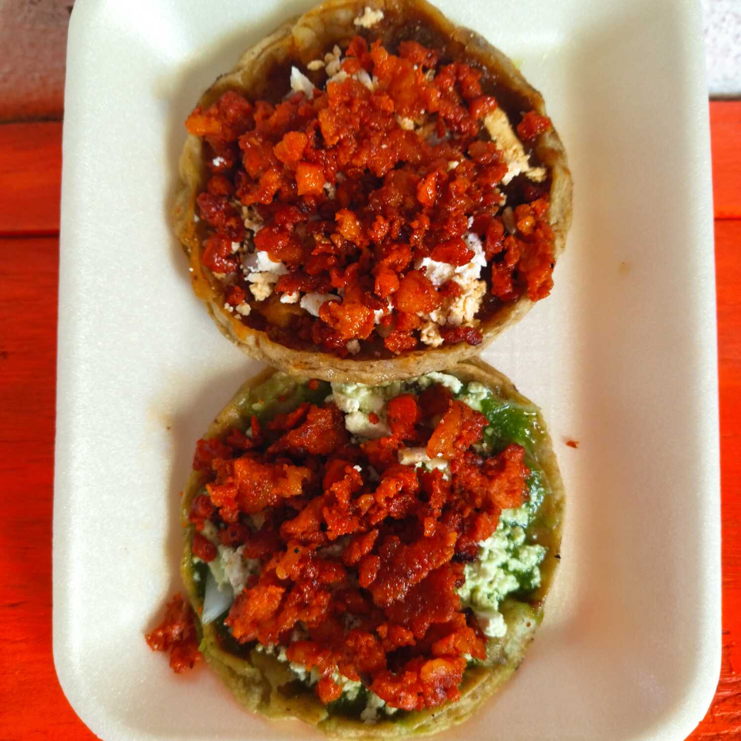 {2} PICADITAS DE LONGANIZA SALSA +JUGO BIDA