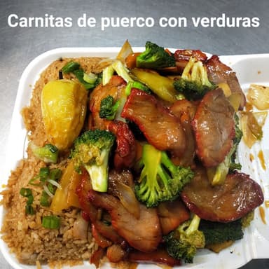 Lonche 30 Carnitas de Puerco con Verduras
