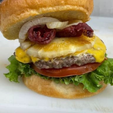 Hamburguesa Mr Tocino y Carne
