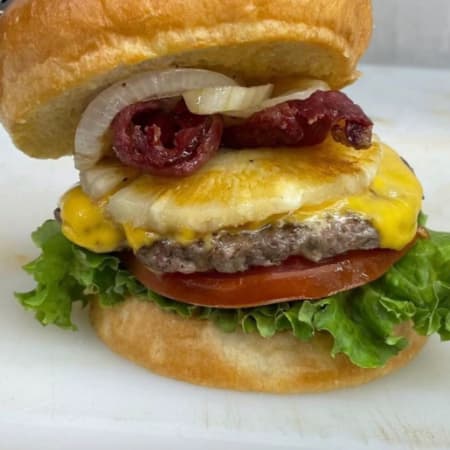 Hamburguesa Mr Tocino y Carne
