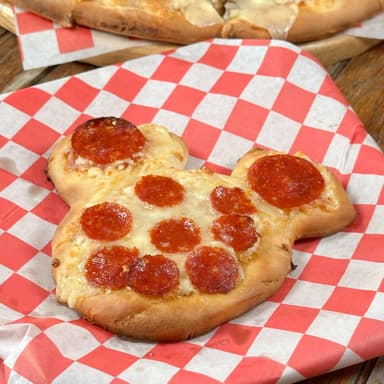 Pizza Individual en Forma de Mickey