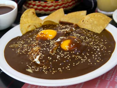 Huevos Rancheros estilo Chiltepín