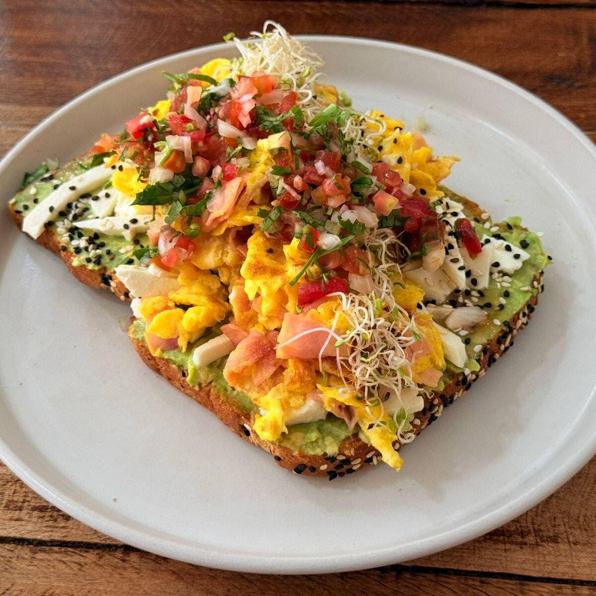 Avo Toast con Huevo