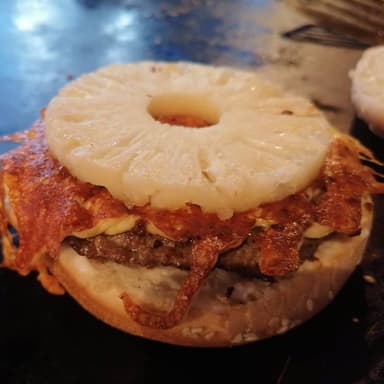 Hamburguesa Hawaiana