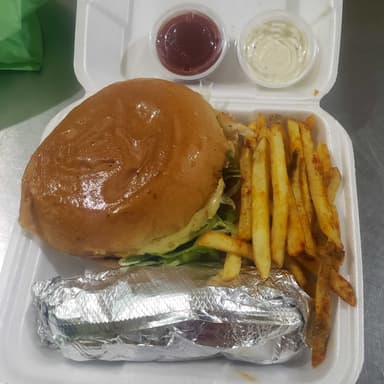 Burger & Boneless con Papas