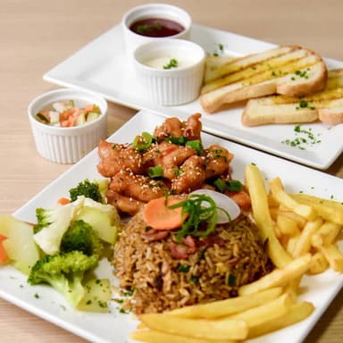 Combo-Combo de Pollo en Salsa Agridulce