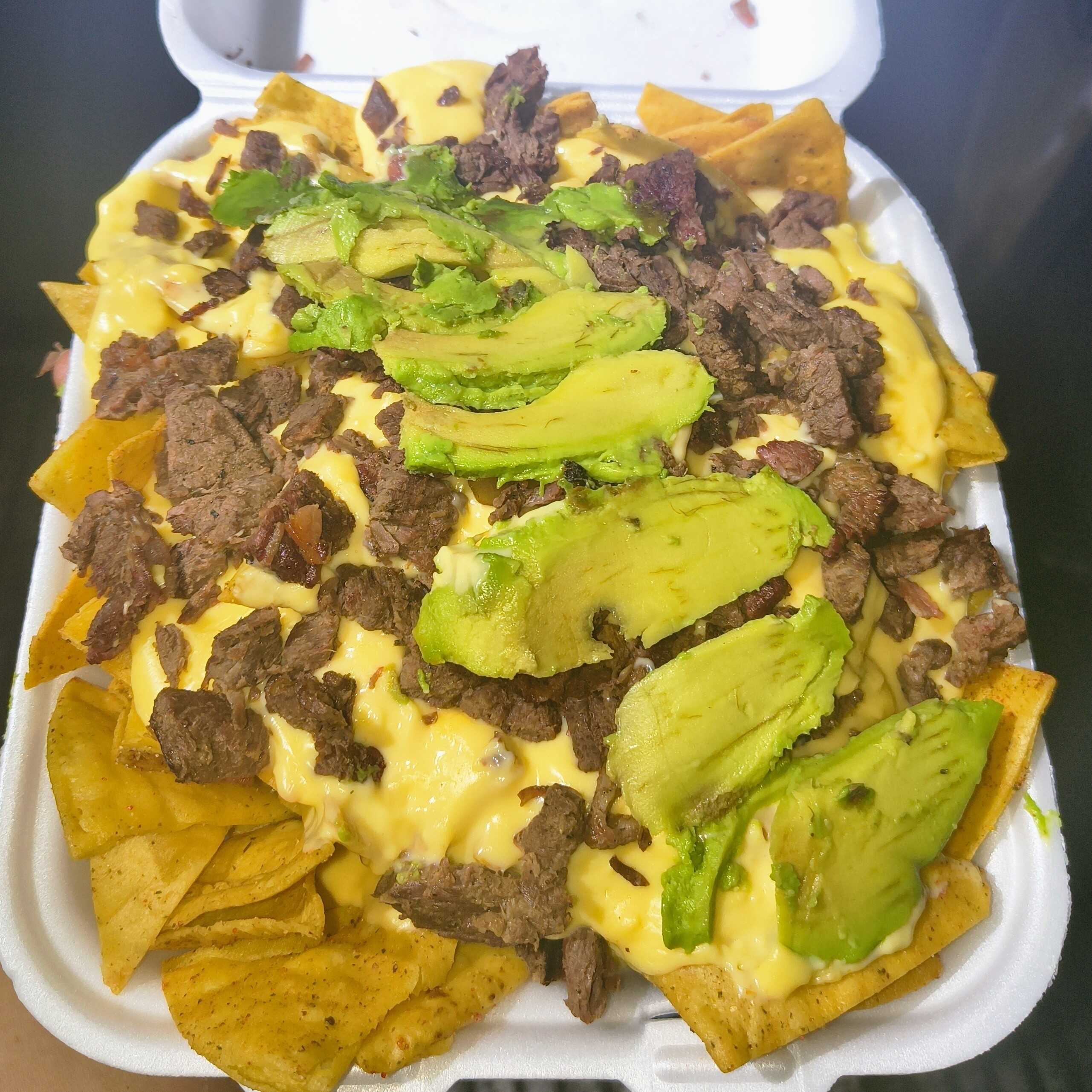 Nachos con Carne Asada