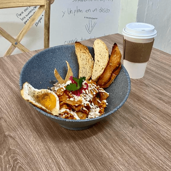 Chilaquiles Rojos