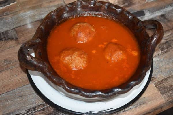 ALBONDIGAS AL CHIPOTLE