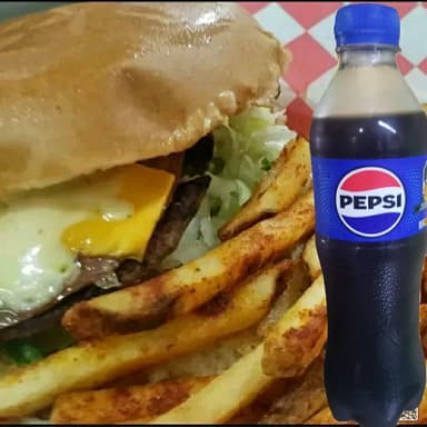 Hamburguesa con papas y refresco