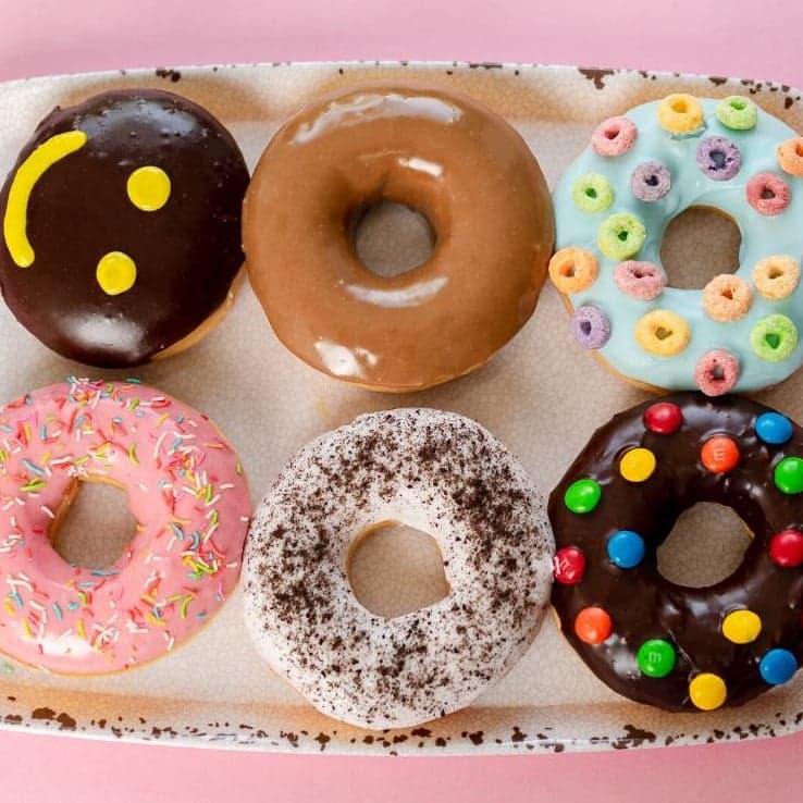 Smiley 6-Pack Donuts