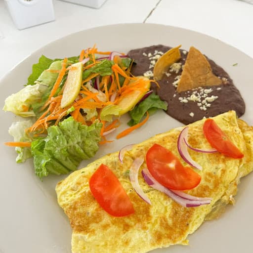 Omelette con queso y champiñones