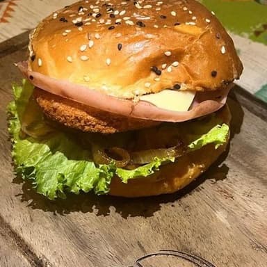 Hamburguesa hawaiana