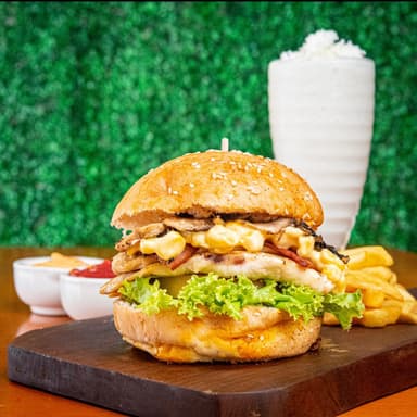 Combo Pollo Rico + papas + bebida