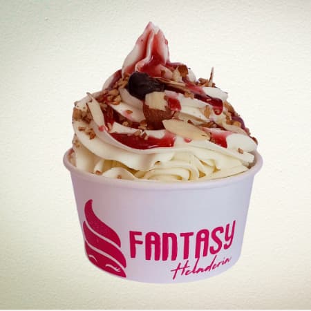 Frutos Rojos Sundae