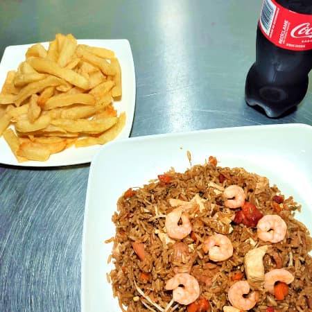 Arroz Chino Personal con Papas y Gaseosa 400ml