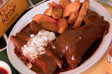 Orden de Pollo con Mole