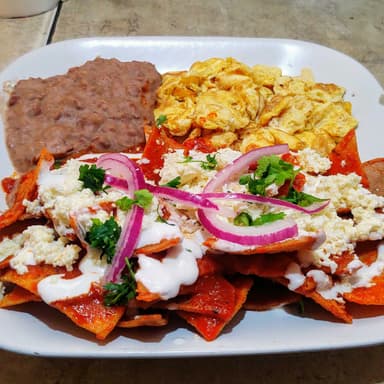 Chilaquiles con Huevos