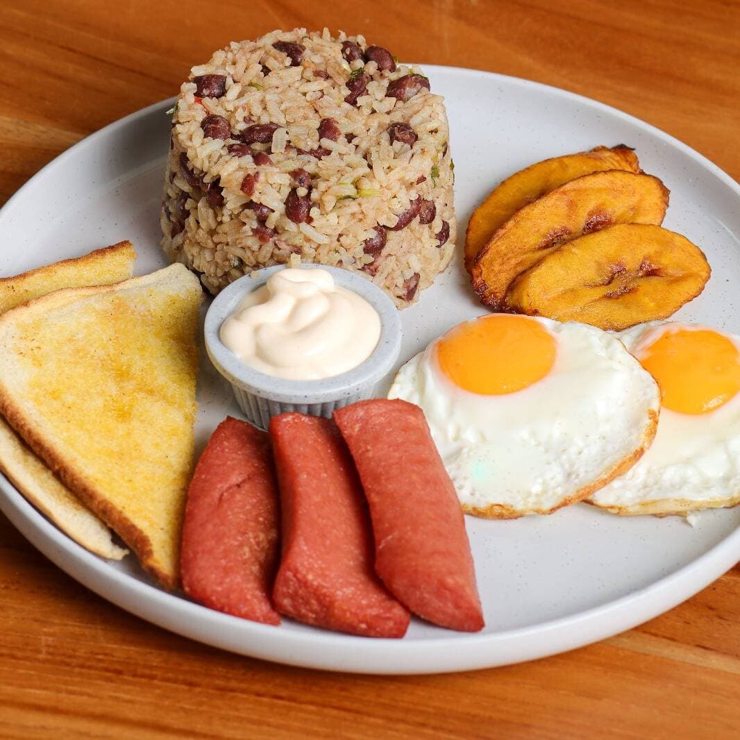 Arma Tu Desayuno + Bebida