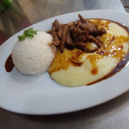 Pure con Lomito al Jugo