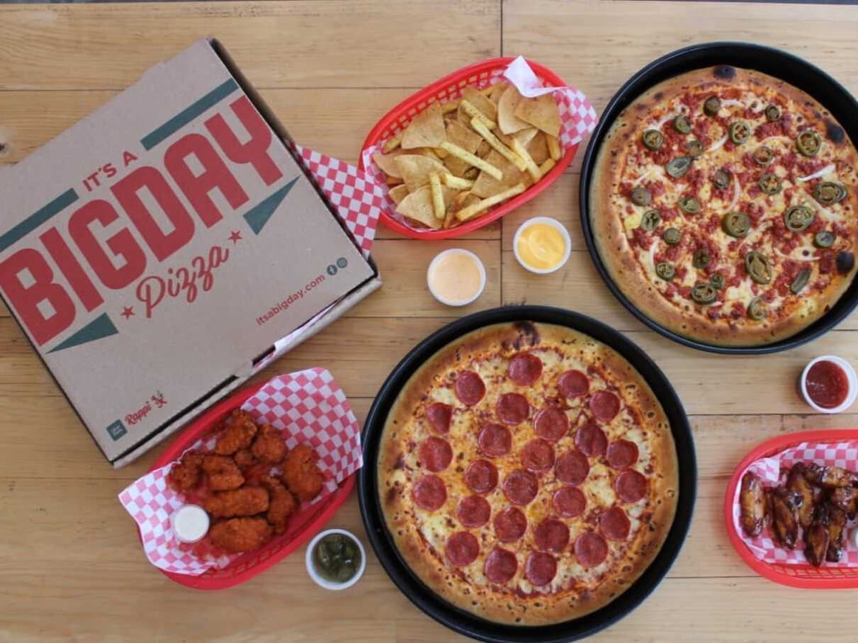 It' a Big Day Pizza