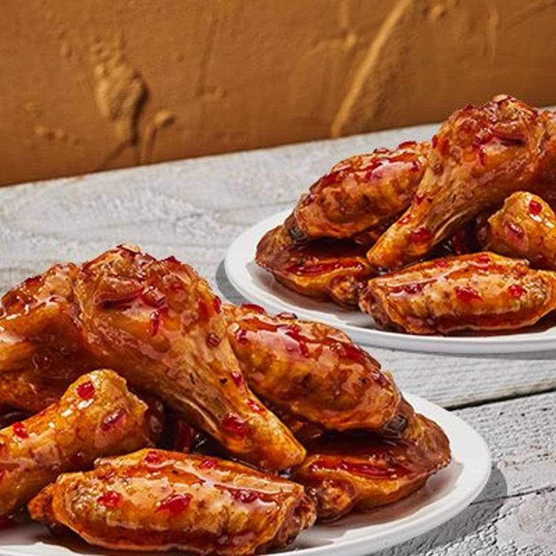 Naked Wings Medium