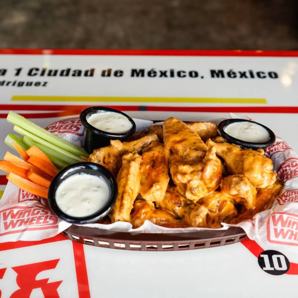 Orden de 18 Piezas de Alitas