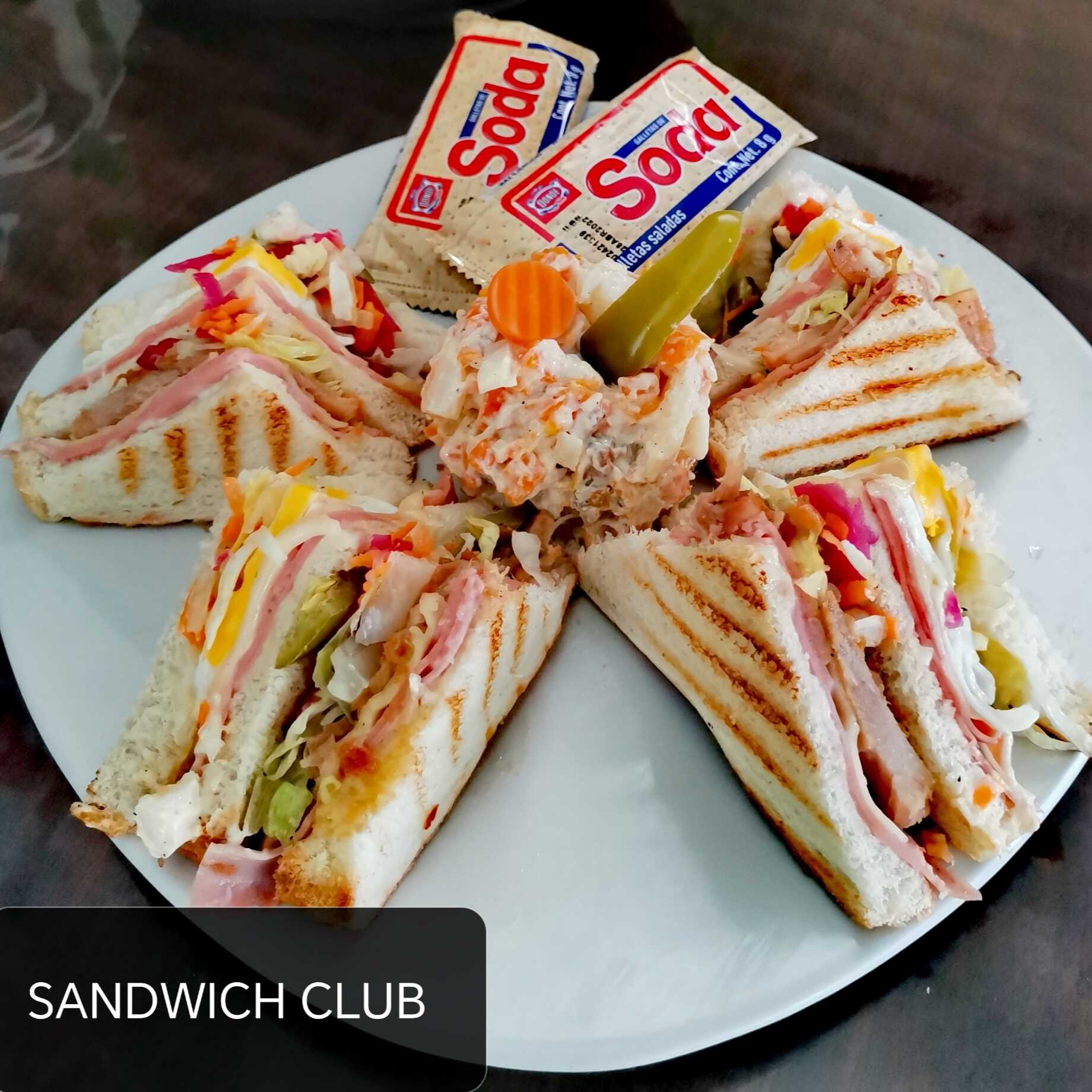 SANDWICH CLUB