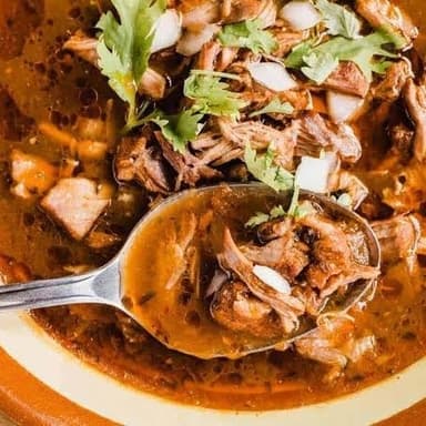 1/2 Orden de Birria + 1 Agua de Jamaica 1/2
