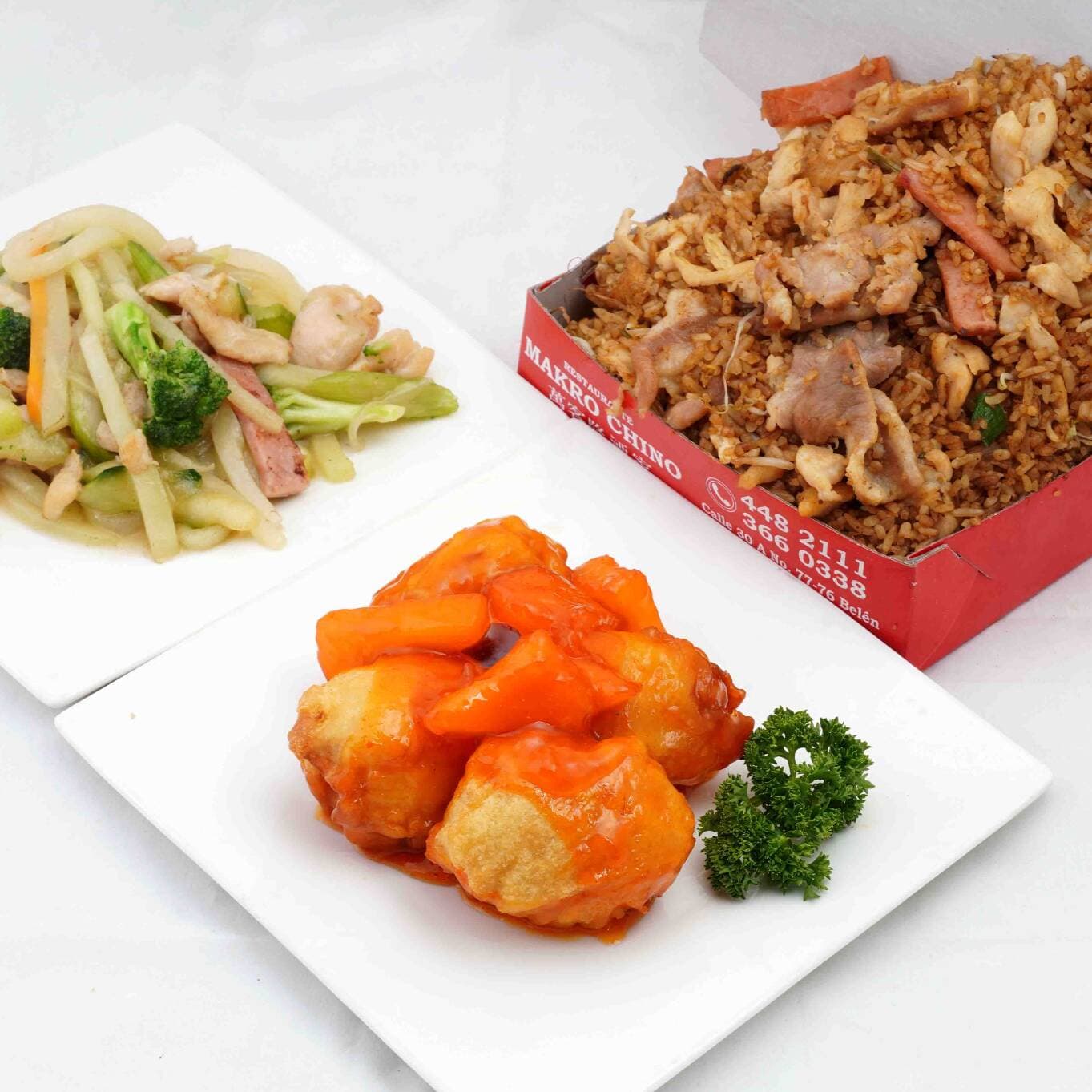 Arroz, chop suey y agridulce.