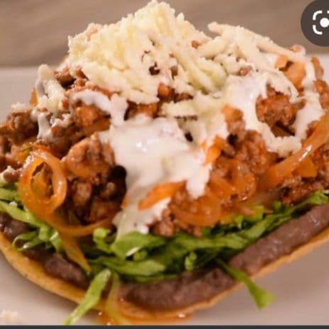 Tostada Picadillo