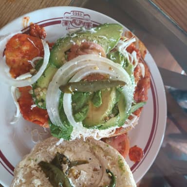 Torta de carne enchilada