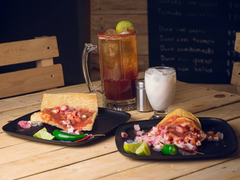 La Enchiladera Tostadas y Duros