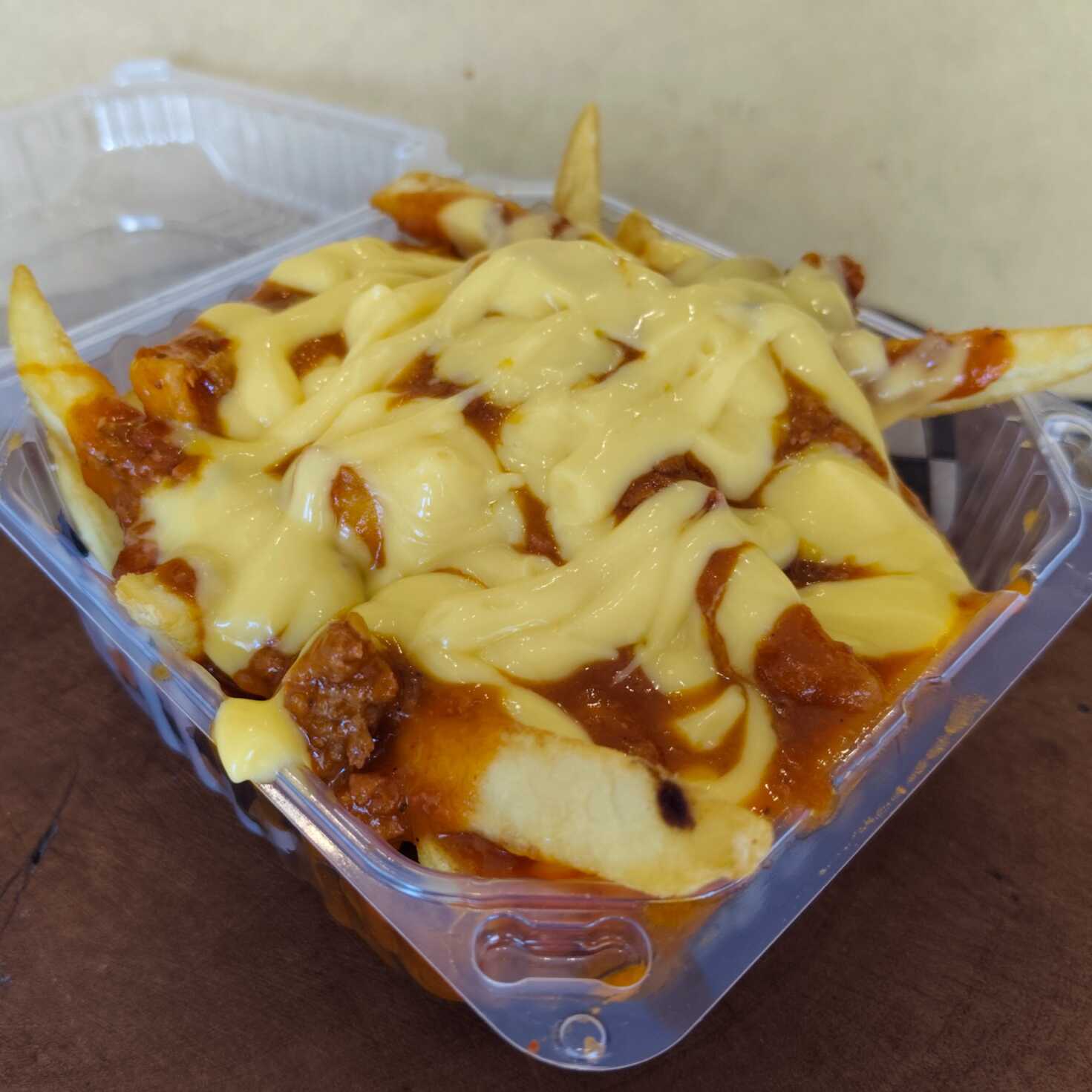 Papas a la Francesa con Chilli Norteño y Queso
