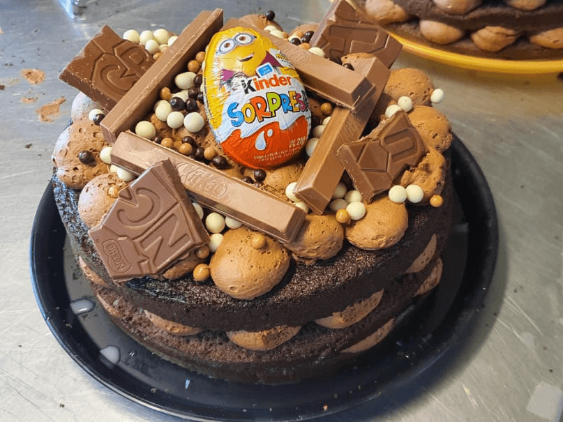 Pastel Chocolate y Caramelo 8 pulgadas