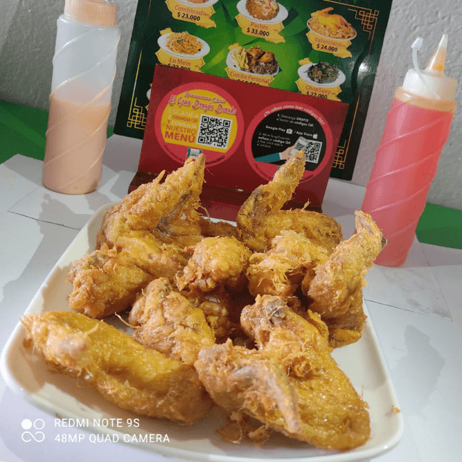 ALA DE POLLO FRITO