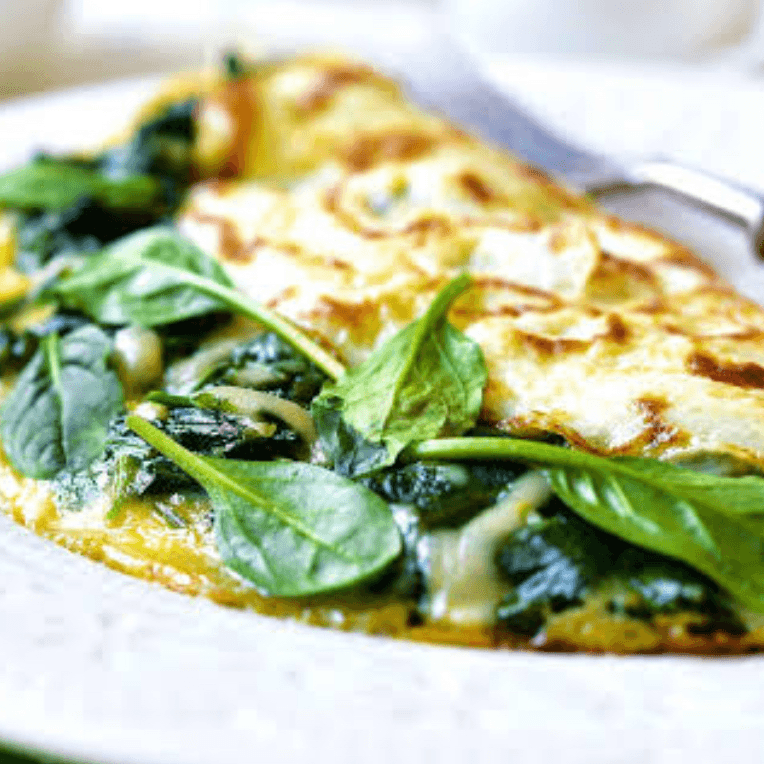 OMELLET DE CLARAS DE HUEVO CON PECHUGA DE PAVO