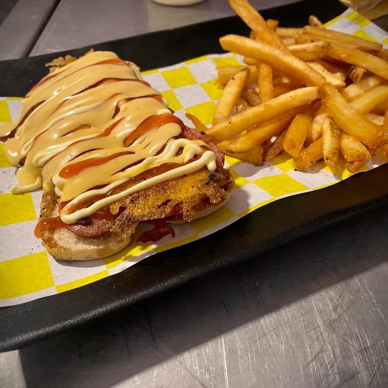 Hot Dog Jumbo con Papas.