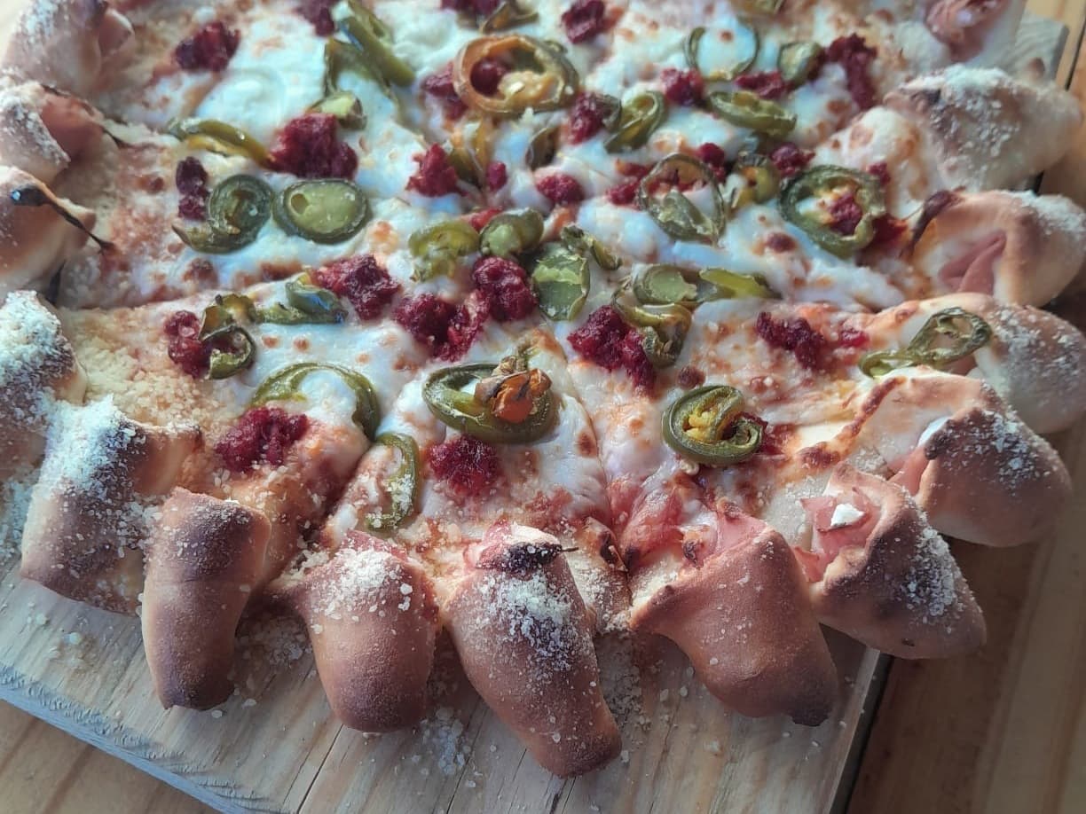 Yoss Pizza