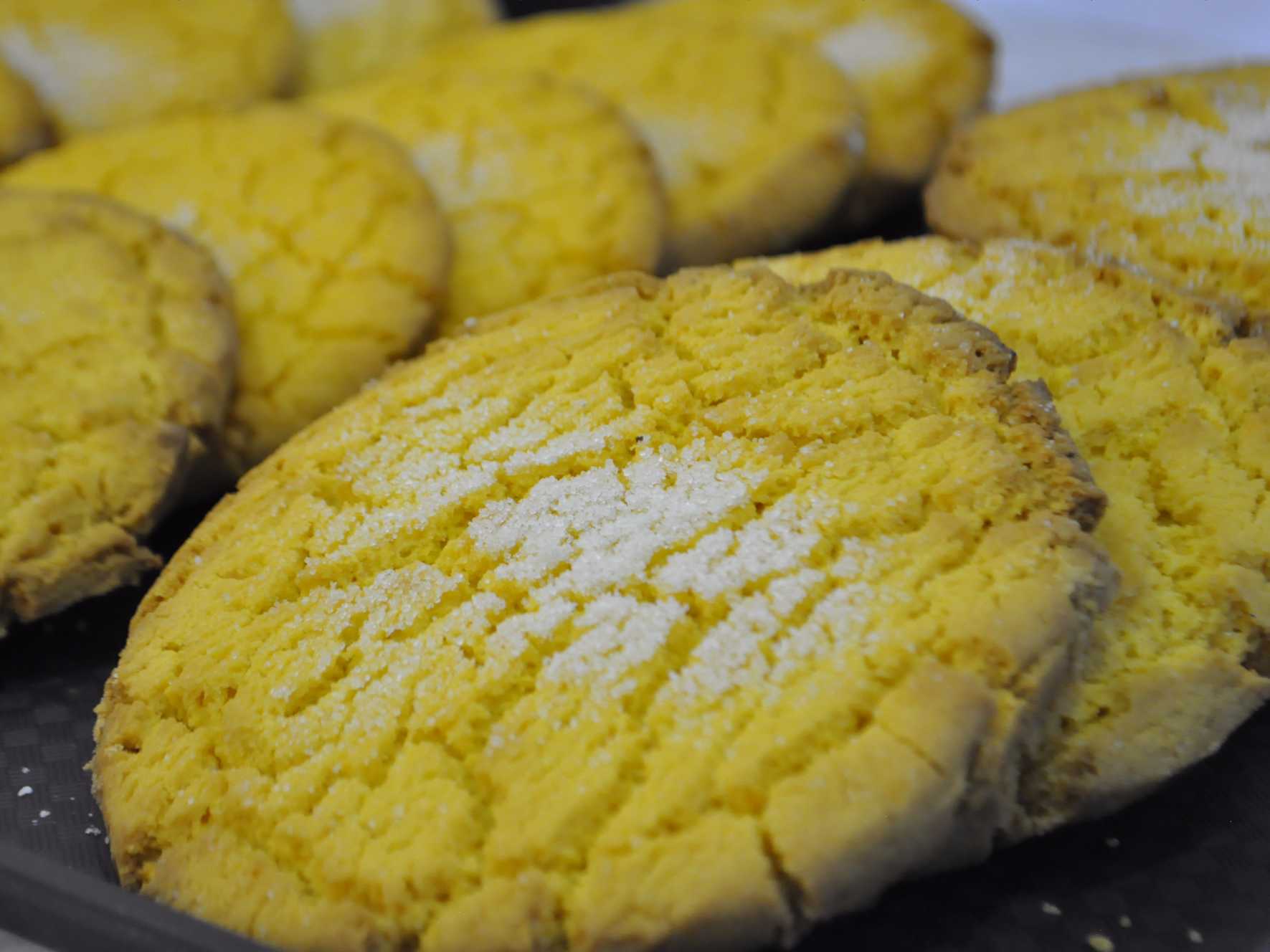 Polvorón Amarillo