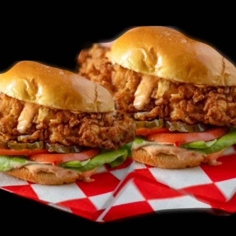 Dúo Chiken Burgers 2pz+francesa+ 2 Soda.