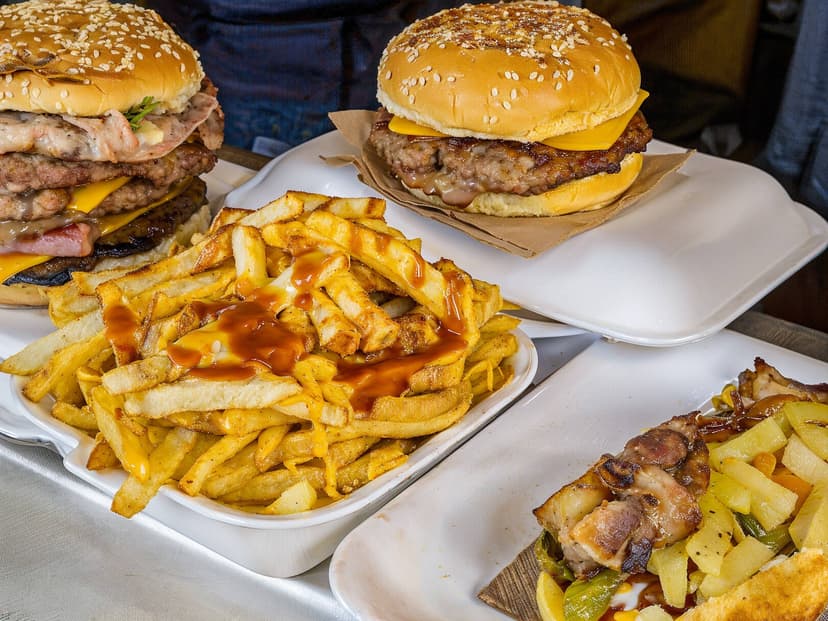 Hamburguesas “Tere y Karla “ Las Brutas