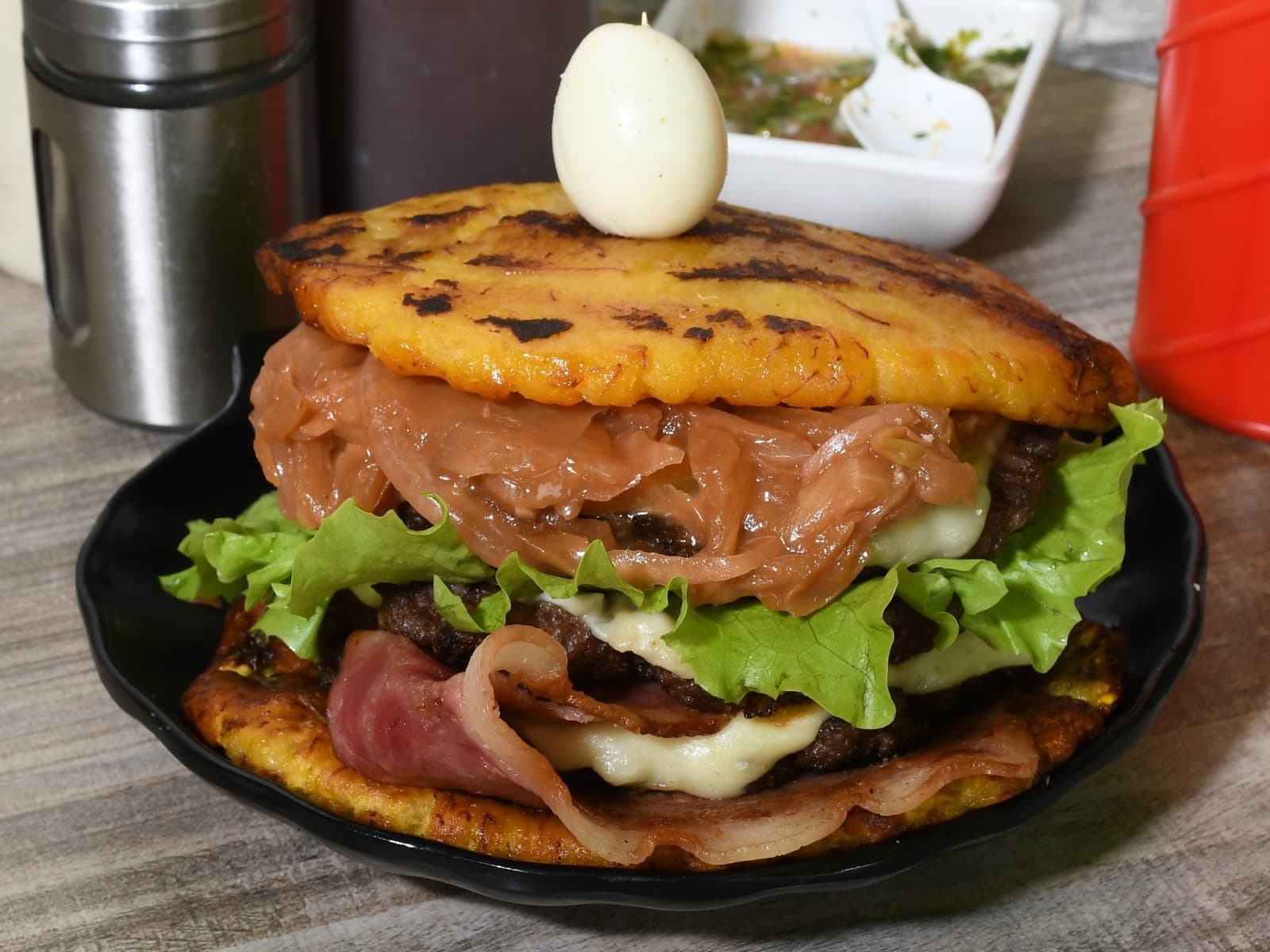 Arepa Patacón al Carbón