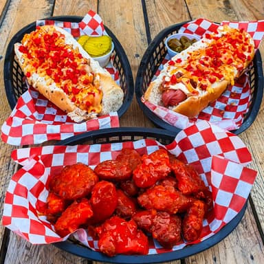 Combo-Pizza + Hotdogs