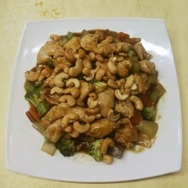 Pollo con Semilla de Marañón