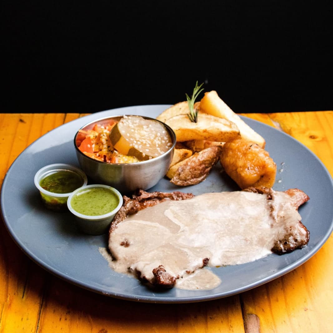 Combo Res con Crema DeChampiñones150gr+Papa+Bebida