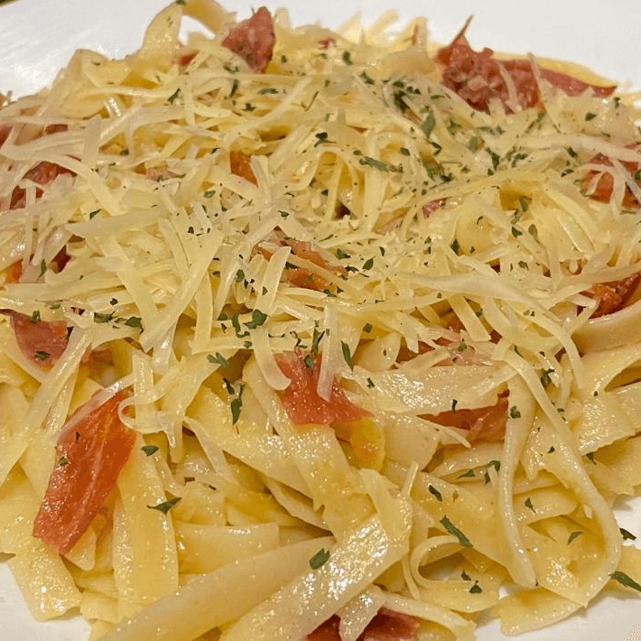Fetuccine Serrano