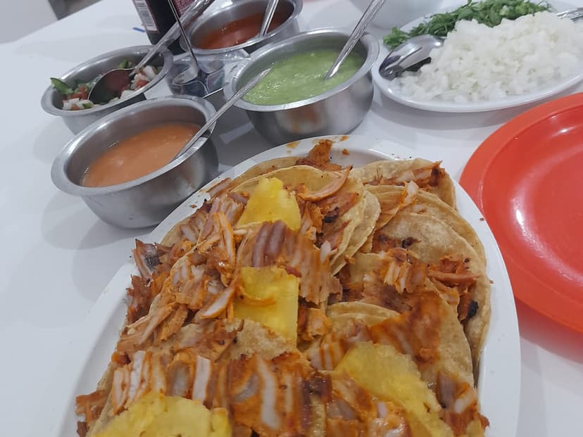 Taquería 2 Carnales