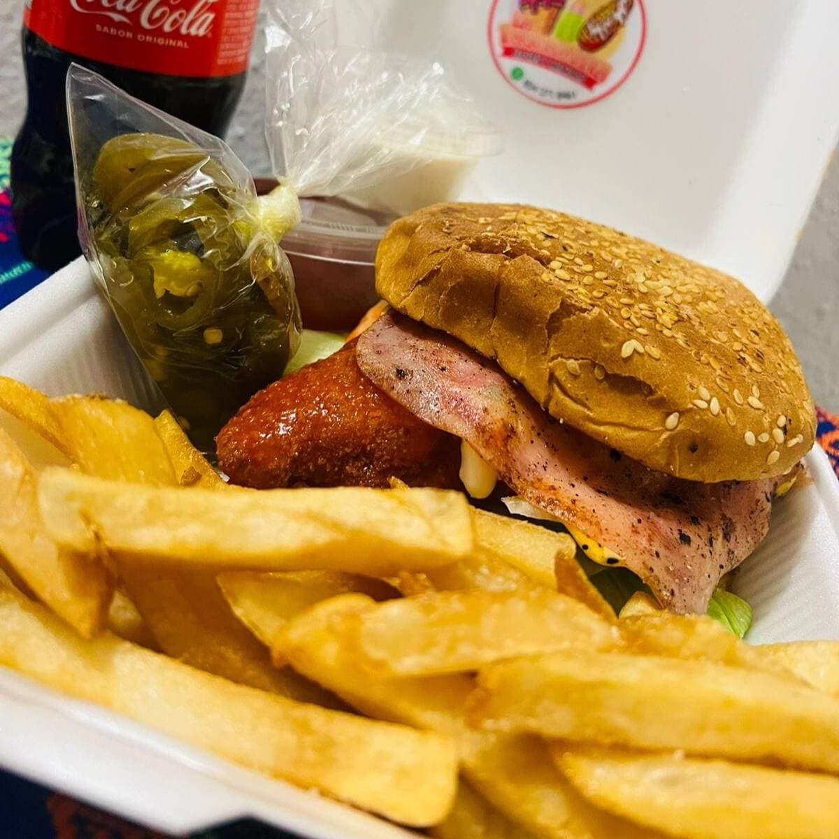 HAMBURGUESA "LA YERI"